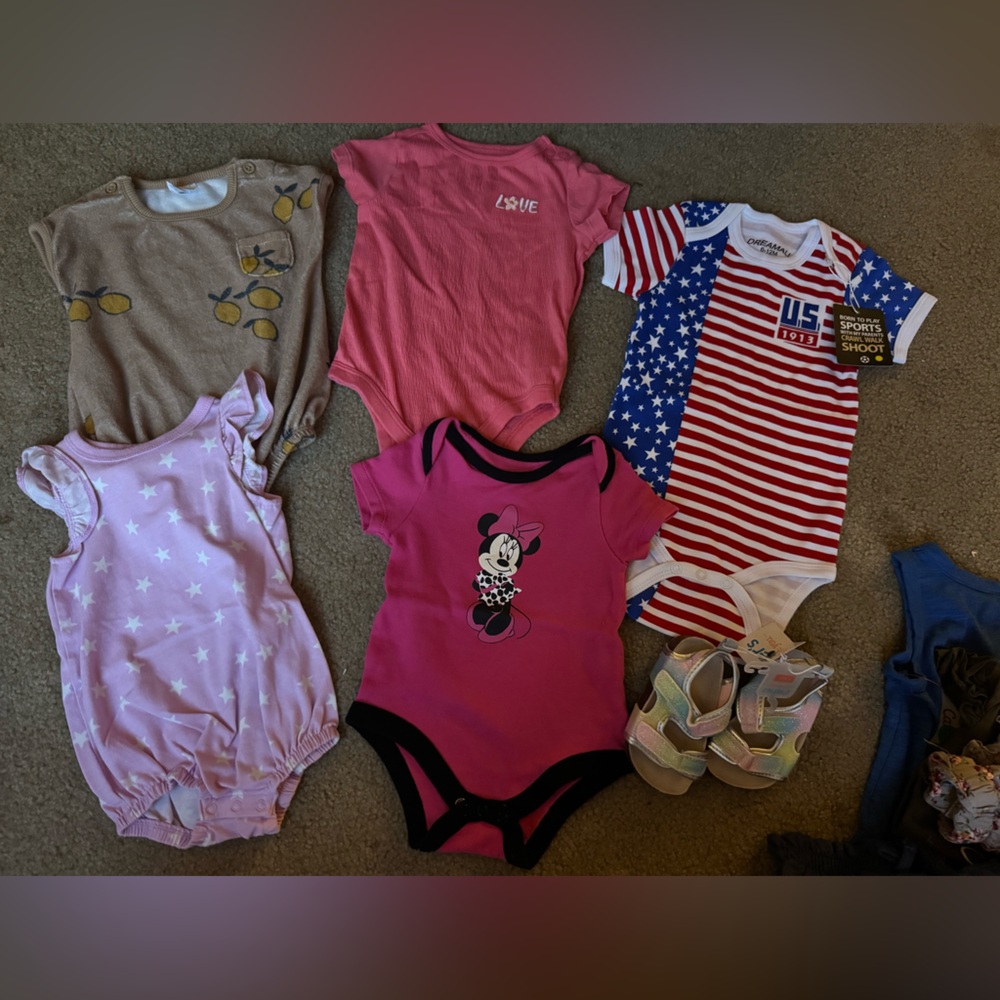 Huge Baby girls 6-9 lot - Picture 2 of 8